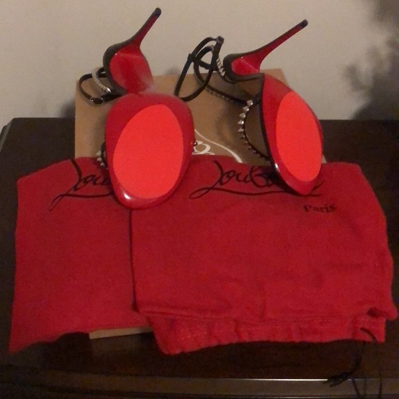 Brand New Christian Louboutin leather sandals with spike trim
4"  stiletto heel - Picture 4 of 4